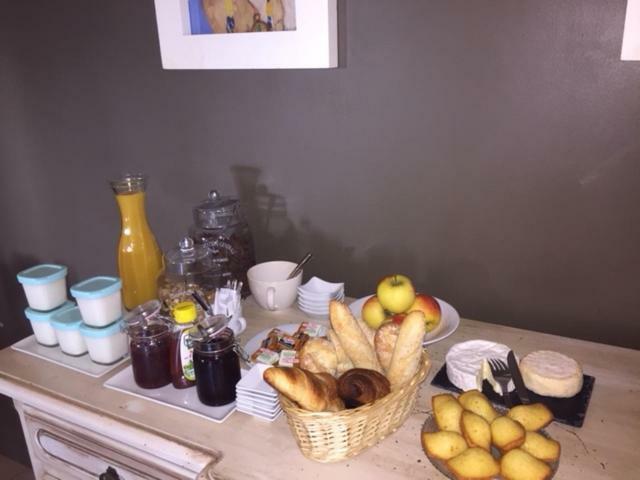 לינה וארוחת בוקר Geneslay La Corbonniere מראה חיצוני תמונה